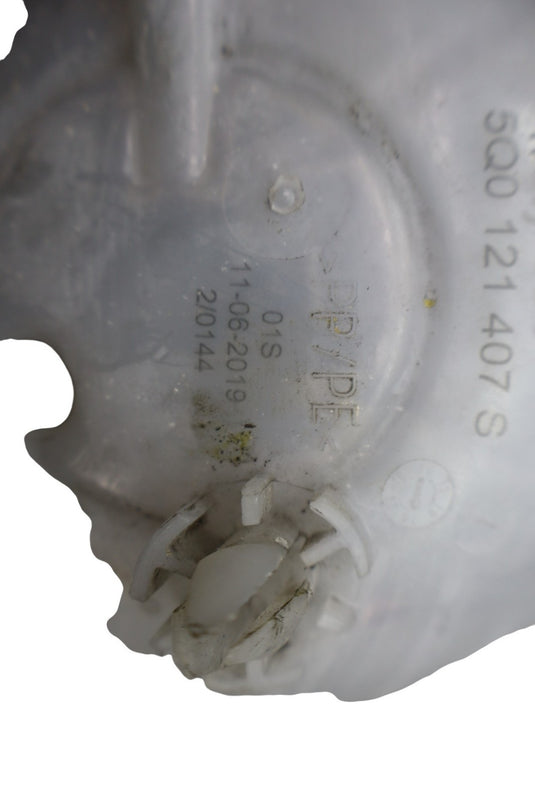 15-19 Volkswagen E-Golf Engine Coolant Expansion Tank Reservoir 5Q0121407S Oem