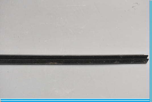 18-20 Jaguar E-Pace Front Right Door Window Inner Weatherstrip Seal Oem