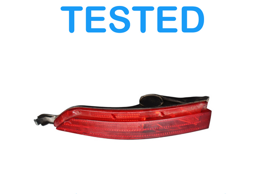 11-14 Volkswagen VW Touareg Rear Right Bumper Reflector Light Lamp Panel Oem