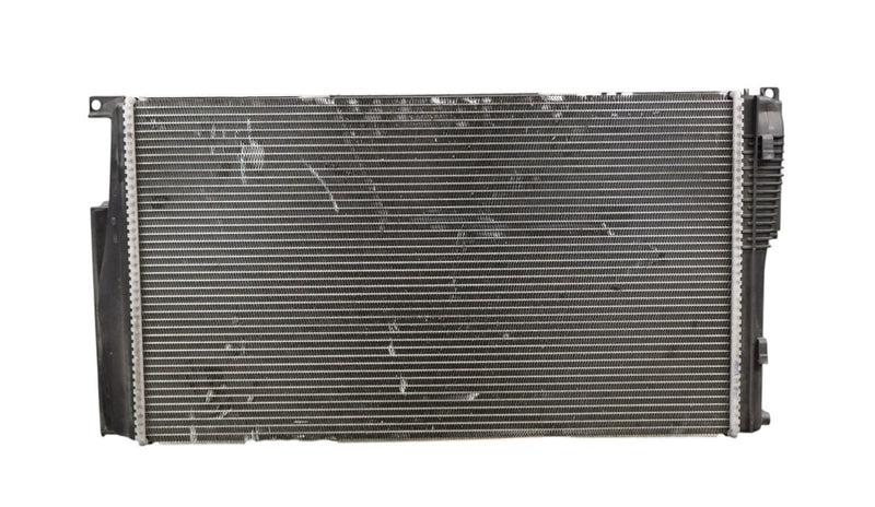 Load image into Gallery viewer, 14-21 BMW I01 i3 i3s Engine Water Cooling Radiator Assembly 17117600520 Oem

