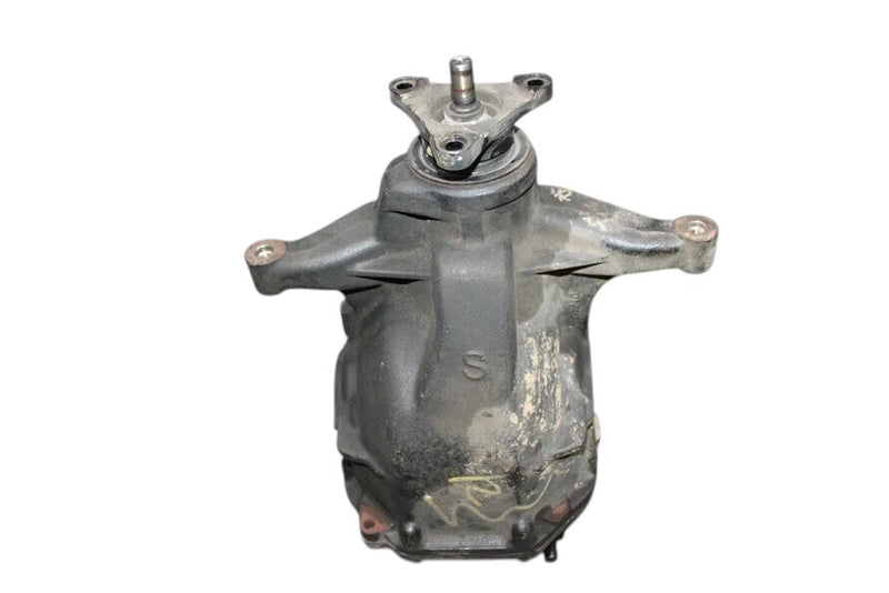 Load image into Gallery viewer, 15-17 Hyundai Genesis G80 Rear Differential Axle Carrier Diff Assembly 3.538 OEM
