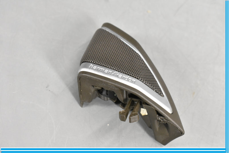 Load image into Gallery viewer, 12-18 Mercedes CLS550 W218 Front Left Side Door Corner Tweeter Speaker Oem
