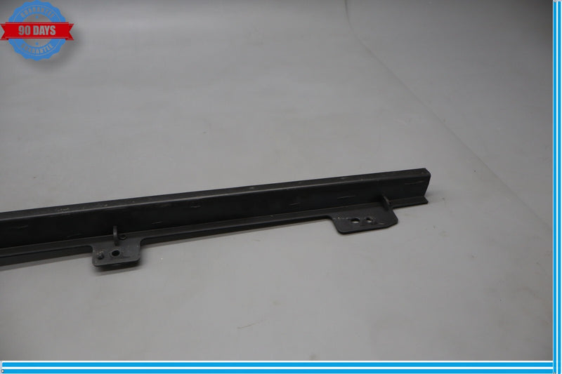 Load image into Gallery viewer, 07-17 GMC Acadia Demali Rear Right Passenger Side Inner Corner Glass Cap Oem
