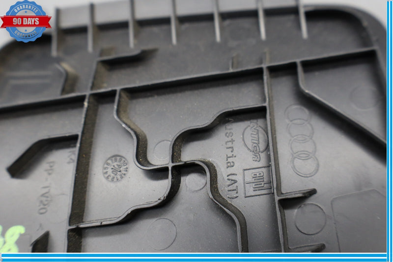 Load image into Gallery viewer, 07-15 AUDI Q7 4L Rear Left Trunk Hatch Tail Light Cover Panel Oem
