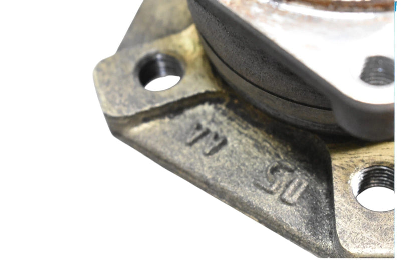 Load image into Gallery viewer, 03-10 Maserati Quattroporte M139 Front Right Side Spindle Knuckle Hub OEM
