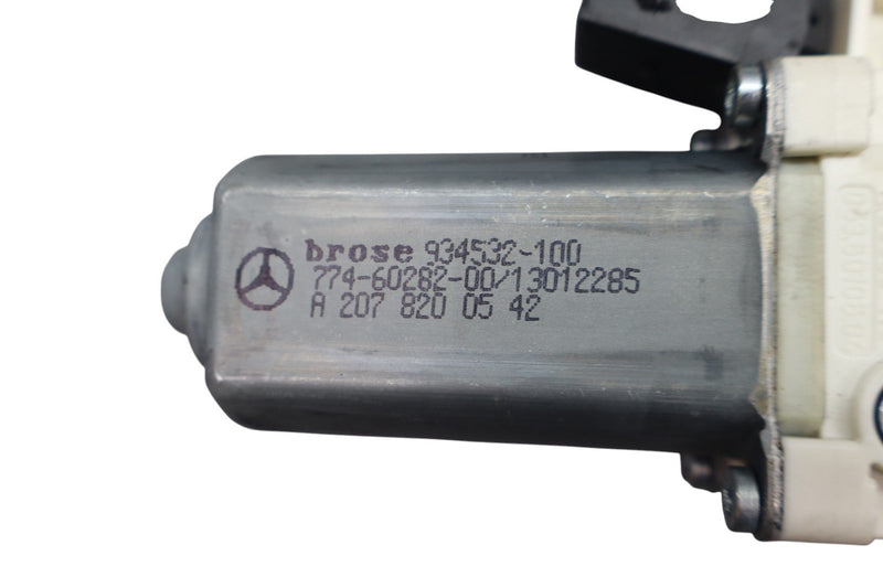Load image into Gallery viewer, 10-20 Mercedes W218 CLS550 E350 Front Right Side Door Window Regulator Motor Oem

