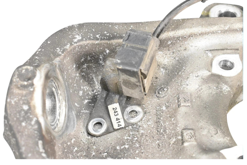 Load image into Gallery viewer, 03-08 Maserati Quattroporte Front Left Driver Side Spindle Knuckle Hub OEM
