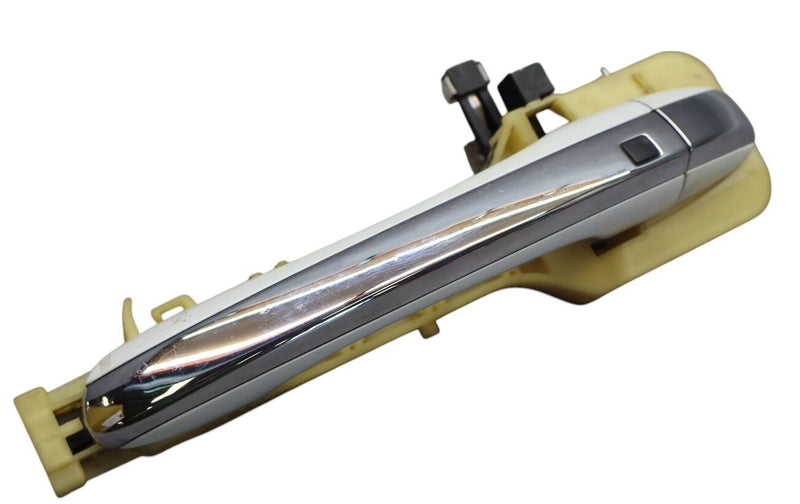 Load image into Gallery viewer, 11-16 Hyundai Equus SIG Front Right Passenger Side Exterior Door Handle Oem
