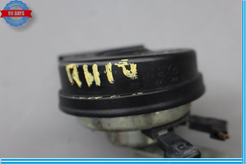 Load image into Gallery viewer, 08-18 Mercedes CLS400 C250 W204 Right Side High Tone Note Signal Horn Oem
