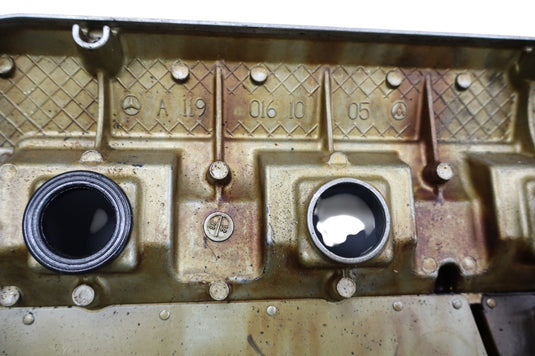96-99 Mercedes SL320 SL500 Left Driver Side Engine Motor Valve Cover Oem