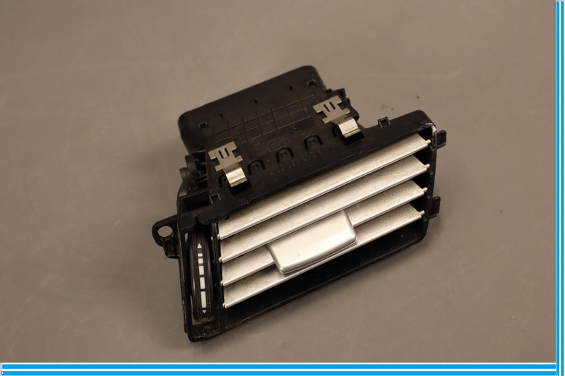 Load image into Gallery viewer, 10-13 Mercedes W212 E350 E550 Right Side Dash Dashboard AC A/C Air Vent Oem
