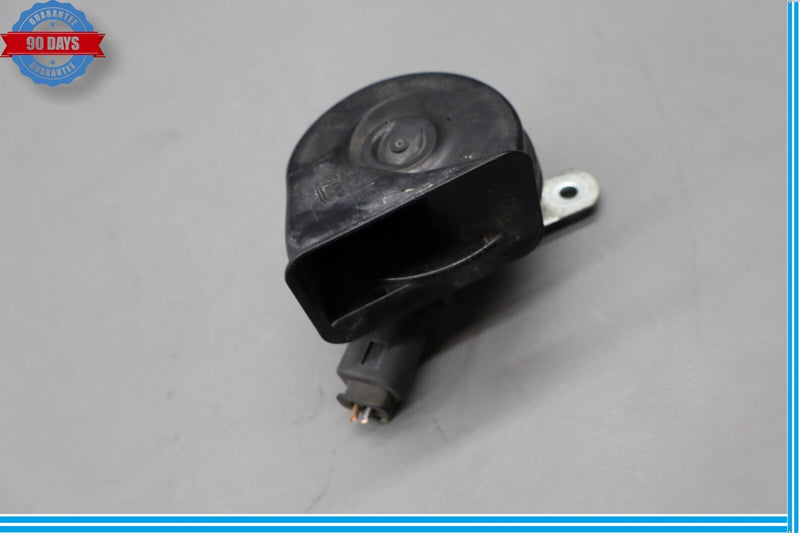 Load image into Gallery viewer, 13-16 Mercedes GL550 GL450 Front High Tone Signal Siren Horn Oem
