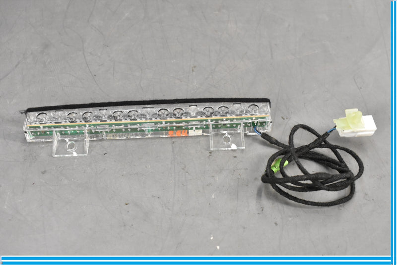 Load image into Gallery viewer, 05-08 Maserati Quattroporte M139 Rear Deck 3rd Third Brake Light Lamp Led Oem
