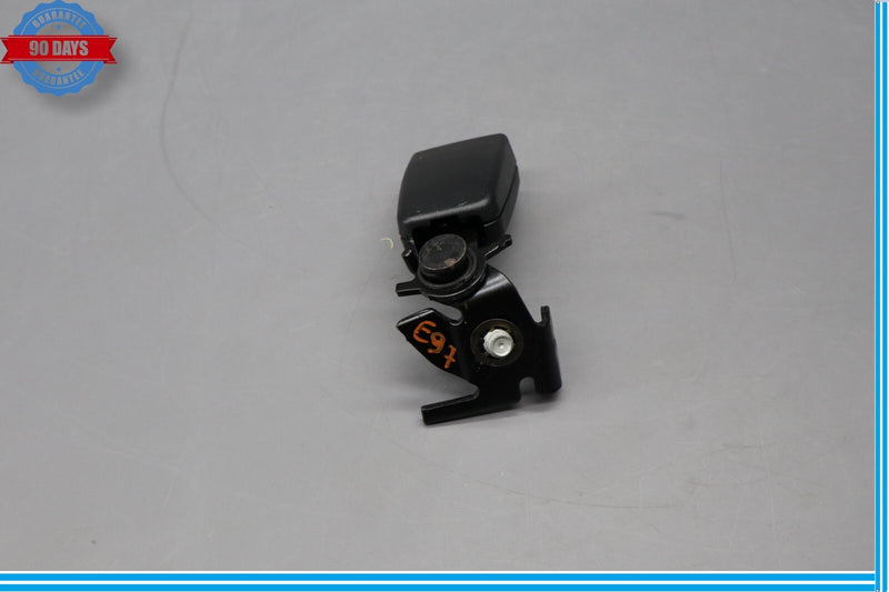 Load image into Gallery viewer, 10-18 Mercedes CLS550 E350 Rear Left Driver Side Safety Seat Belt Buckle Oem
