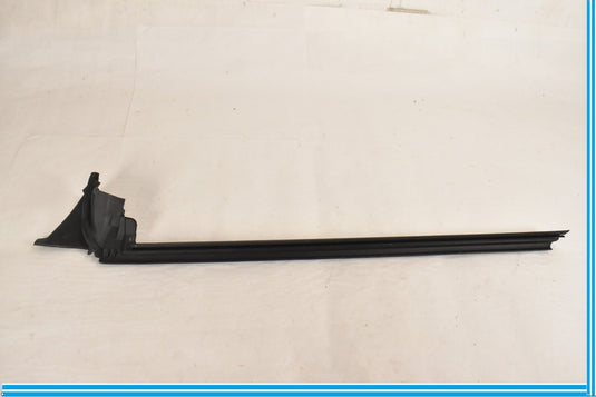 2014-2018 MERCEDES CLA250 W117 FRONT RIGHT PASSENGER WINDOW INNET BELT SEAL OEM