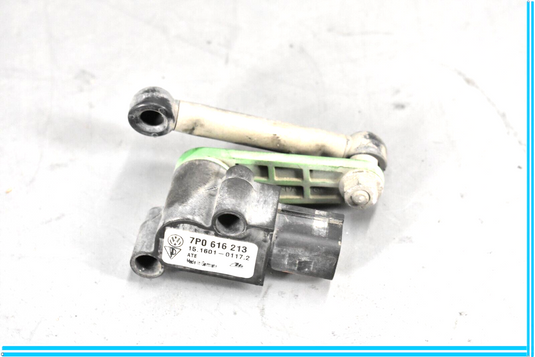11-17 Volkswagen VW Touareg Front Left Headlight Ride Height Level Sensor Oem
