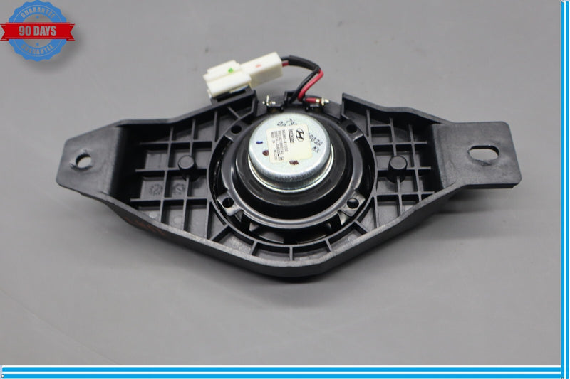 Load image into Gallery viewer, 15-20 Hyundai Genesis G80 Rear Left Shelf Tweeter Speaker Lexicon Oem
