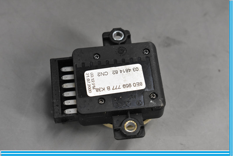 Load image into Gallery viewer, 09-12 Audi A4 Front Right Passenger Side Seat Lumbar Switch Black Oem
