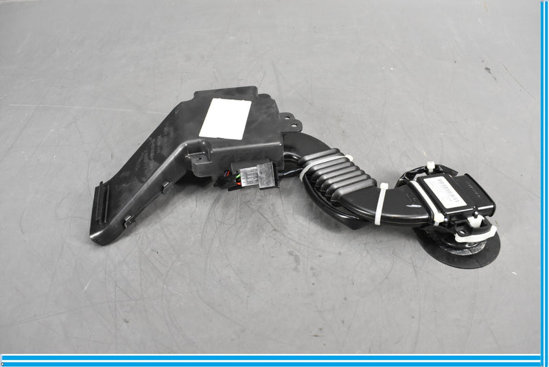 Load image into Gallery viewer, 10-19 Jaguar XJ XJL X351 Rear Right Side Upper Seat Heating Cooling Fan Oem
