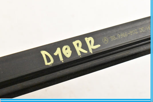 MERCEDES C300 W204 REAR RIGHT DOOR WINDOW BELT WEATHERSTRIP SEAL OEM 2008-14