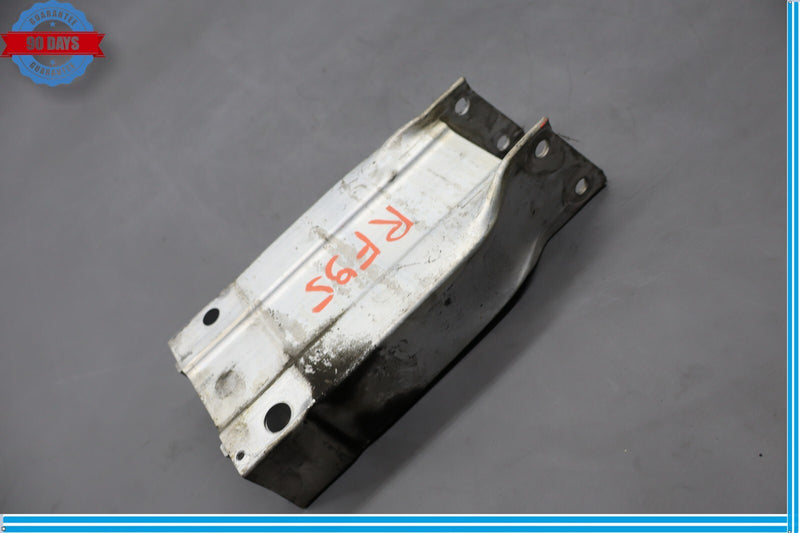 Load image into Gallery viewer, 08-15 Mercedes W204 C300 C350 Front Right Bumper Reinforcement Bar Bracket Oem
