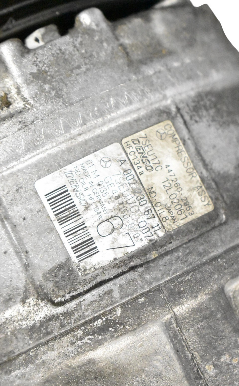 Load image into Gallery viewer, 07-11 Mercedes W216 CL550 S550 A/C AC Air Conditioning Compressor 0022306711 Oem
