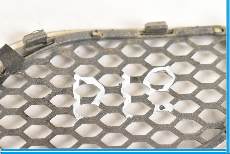 Load image into Gallery viewer, 03-12 Maserati Quattroporte Front Left Driver Fender Grille Air Vent Trim Oem
