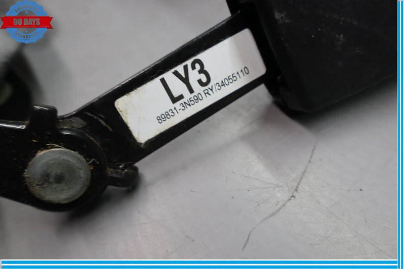 Load image into Gallery viewer, 11-13 Hyundai Equus SIG Rear Center Seat Belt Retractor w/ Latch End Buckle Oem

