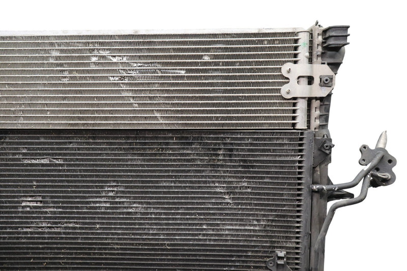Load image into Gallery viewer, 07-15 Audi Q7 3.0L Front Engine Coolant Cooling Radiator Assembly 7L6121253B Oem
