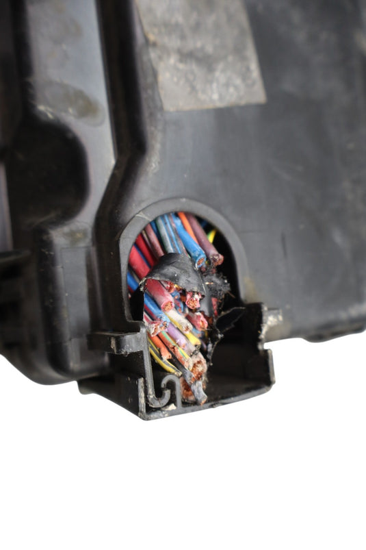 14-24 Maserati Ghibli Power Distribution Fuse Relay Box Block 7154763030 Oem