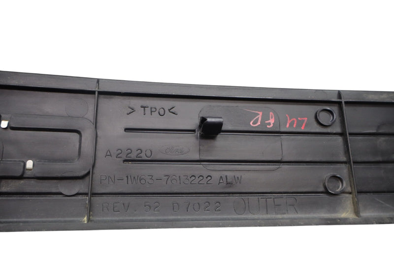 Load image into Gallery viewer, 02-05 Ford Thunderbird Front Right Lower Door Well Seal Scuff Step Plate Oem
