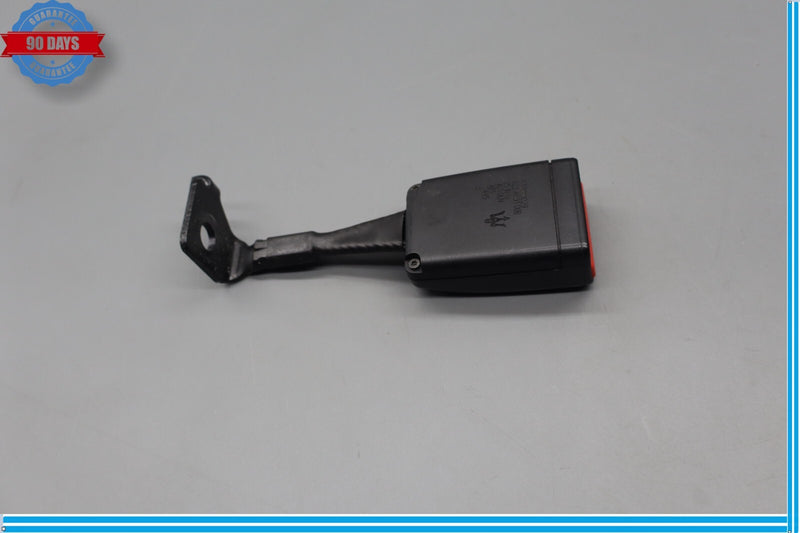 Load image into Gallery viewer, 14-19 Maserati Ghibli Rear Right Passenger Side Lower Seat Belt Buckle Black Oem
