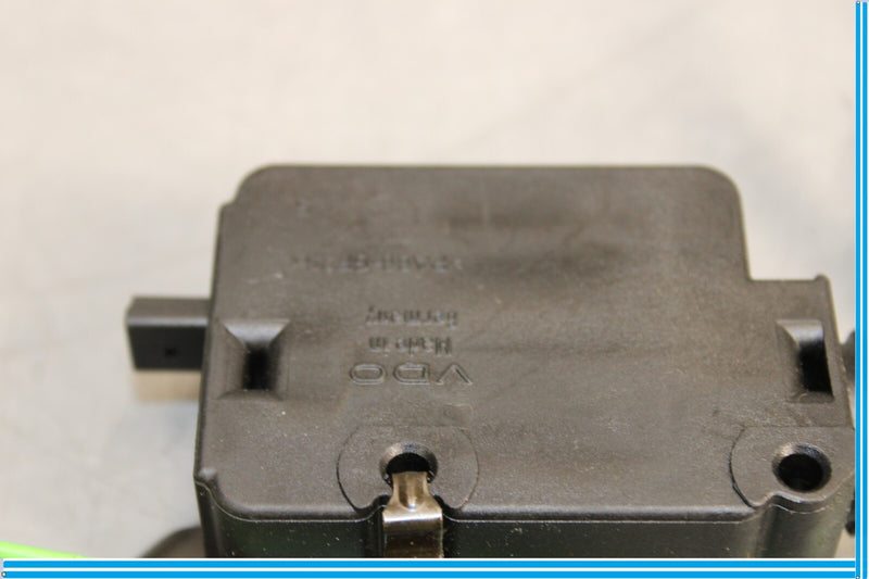 Load image into Gallery viewer, 04-10 BMW 645Ci Convertible Fuel Gas Tank Flap Door Lock Actuator w/Cable Oem
