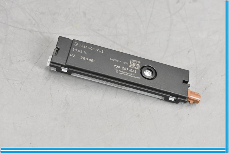 Load image into Gallery viewer, 13-16 Mercedes GL450 X166 Radio Antenna Amplifier Noise Filter Module Oem
