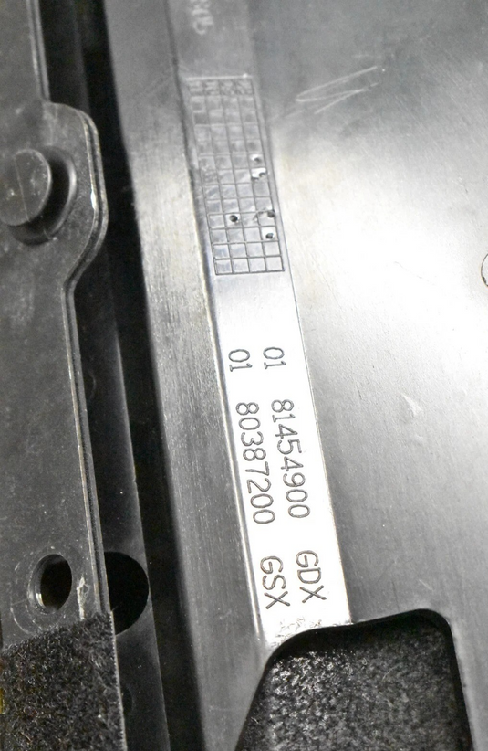 04-13 Maserati Quattroporte M139 Dash Board Glove Box Storage Compartment Oem