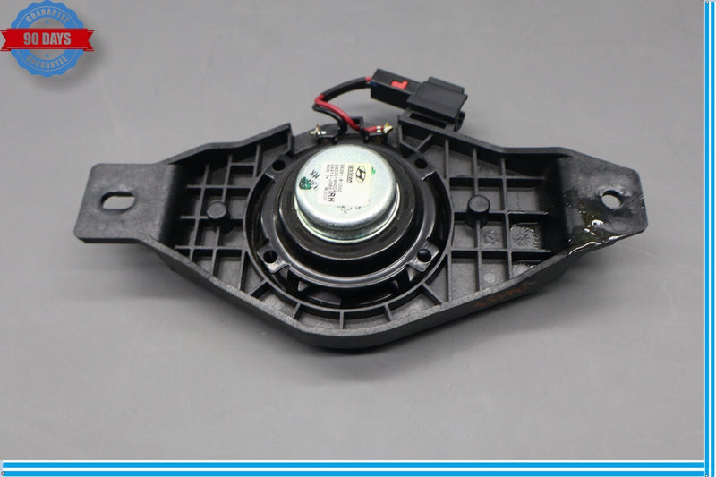 Load image into Gallery viewer, 15-20 Hyundai Genesis G80 Rear Right Shelf Tweeter Speaker Lexicon Oem
