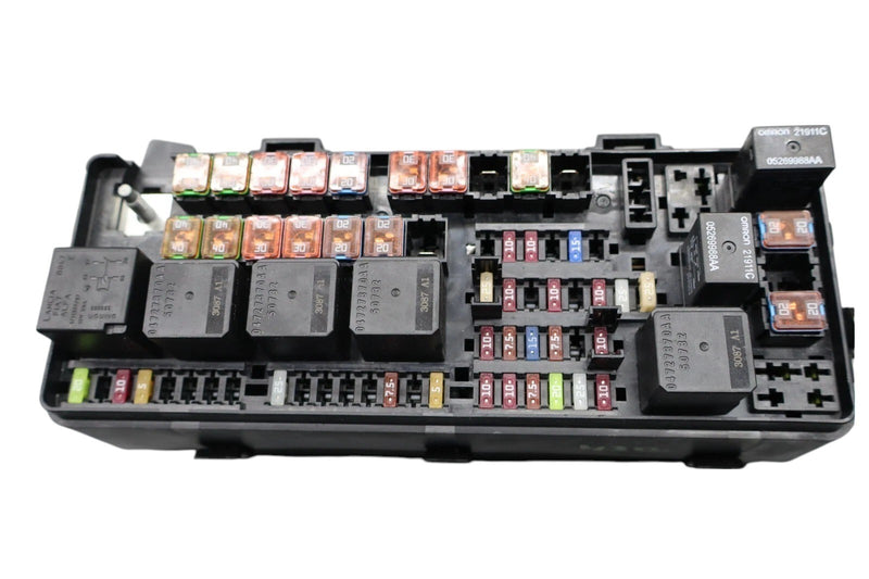 Load image into Gallery viewer, 14-24 Maserati Ghibli Power Distribution Fuse Relay Box Block 7154763030 Oem
