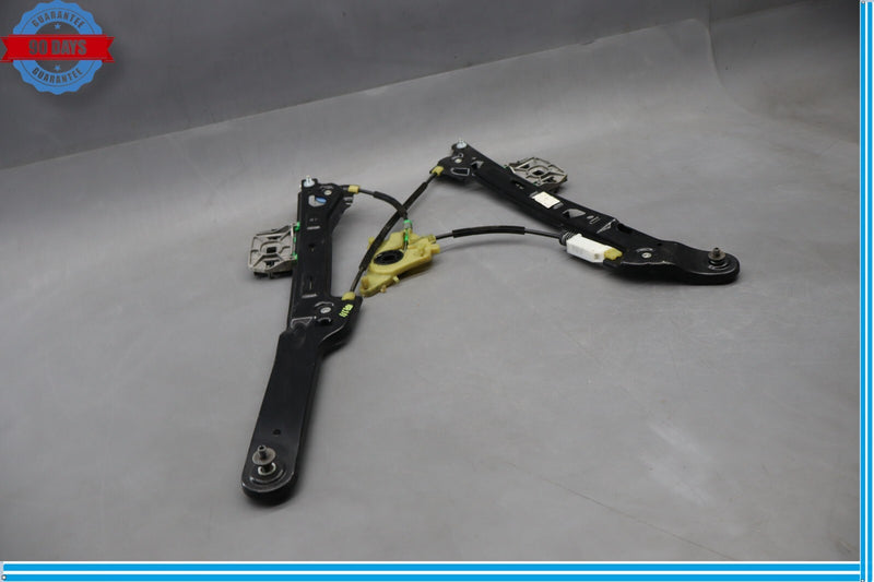 Load image into Gallery viewer, 12-18 Audi A7 Quattro Rear Right Passenger Door Window Regulator w/o Motor Oem
