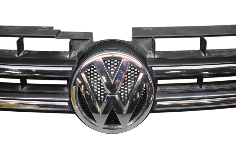 Load image into Gallery viewer, 11-14 Volkswagen Touareg Front Bumper Upper Radiator Grill 7P6853651 Oem
