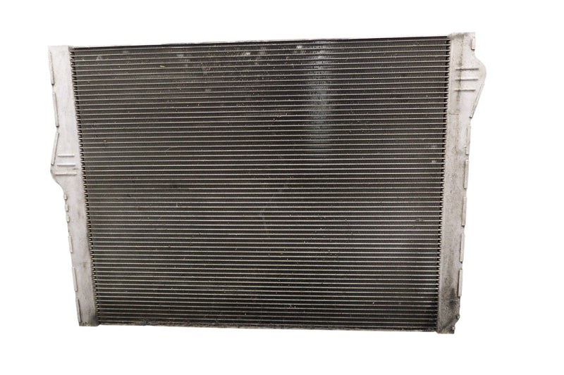 Load image into Gallery viewer, 09-15 BMW 750i 750Li xDrive Engine Cooling Cooler Radiator Assembly Oem
