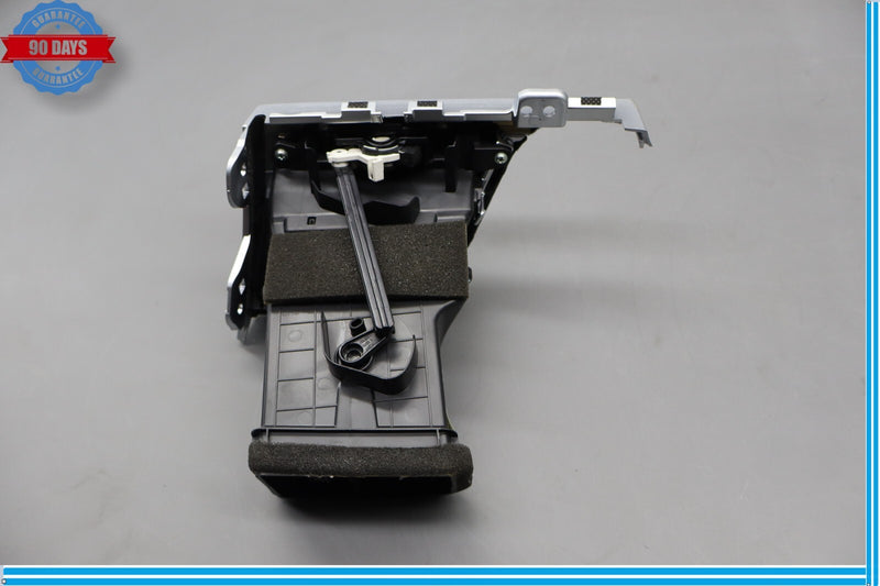 Load image into Gallery viewer, 15-20 Hyundai Genesis Front Left Driver Side Dash Air Vent W/ Wood Trim Oem

