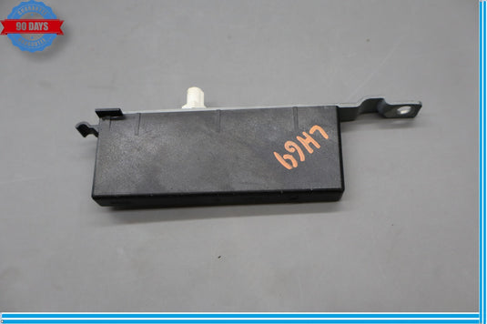 11-18 Porsche Cayenne Rear Left Side Antenna Amplifier Booster AMP Module Oem