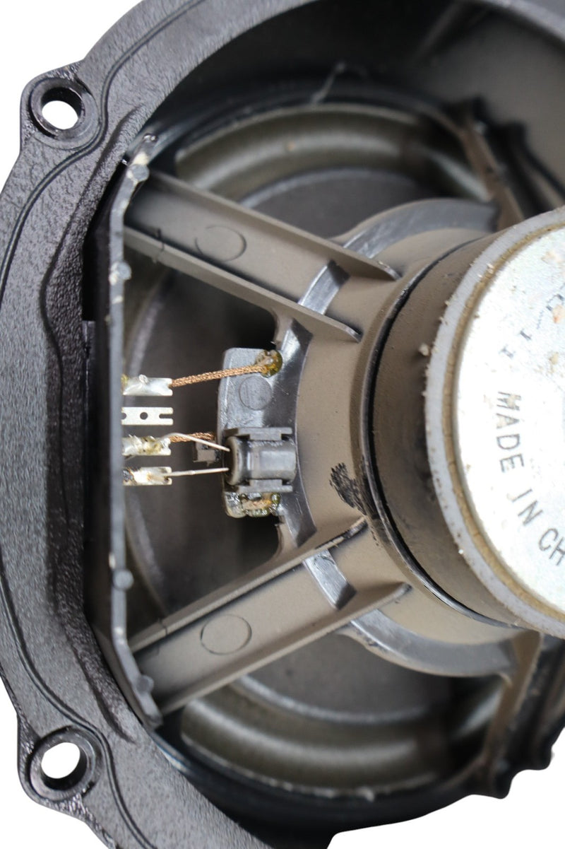 Load image into Gallery viewer, 11-16 Volkswagen VW Touareg Left Or Right Side Door Audio Sound Speaker Oem
