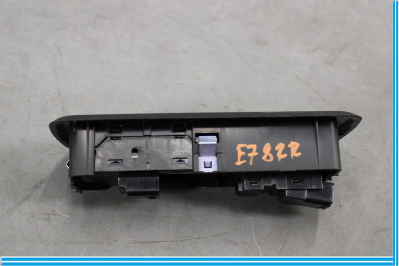 Load image into Gallery viewer, 10-13 Land Rover Range Rover Rear Right Side Door Window Switch W/ Bezel Oem
