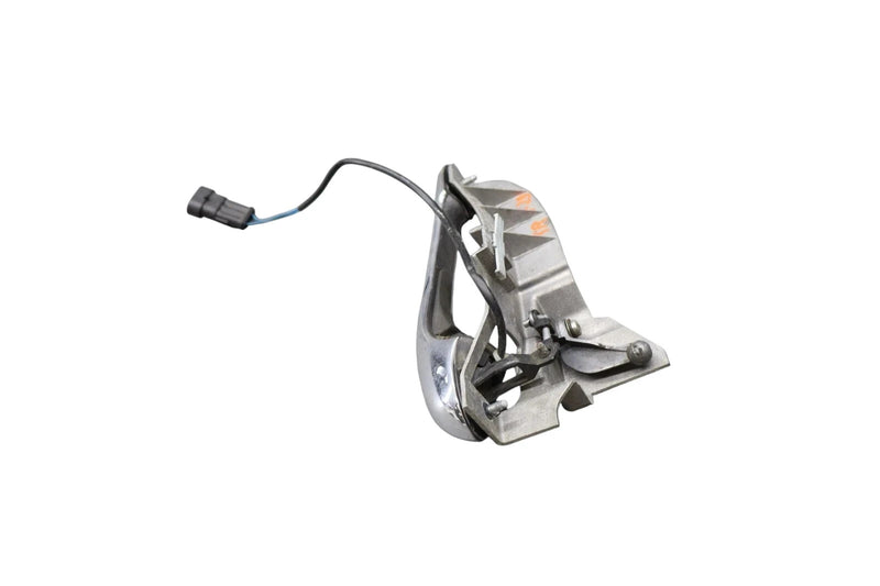 Load image into Gallery viewer, 03-13 Maserati Quattroporte Rear Right Passenger Side Exterior Door Handle OEM
