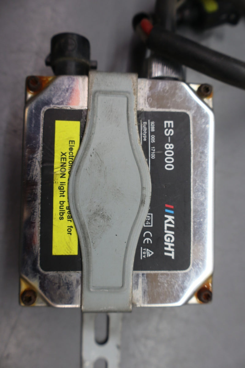 Load image into Gallery viewer, 1997 Mercedes SL500 Left Headlight Ballast Module Oem

