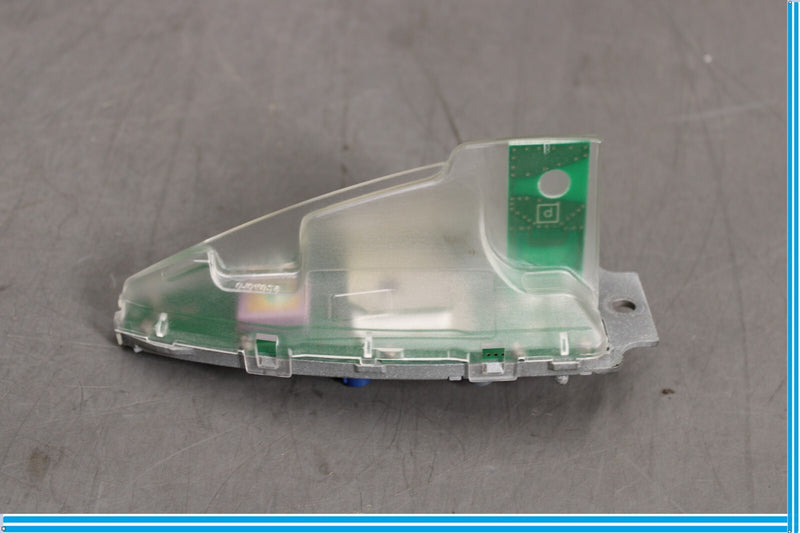 Load image into Gallery viewer, 07-13 BMW X5 E70 Rear Upper Roof Shark Fin Antenna Oem
