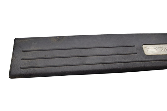 02-05 Ford Thunderbird Front Right Lower Door Well Seal Scuff Step Plate Oem
