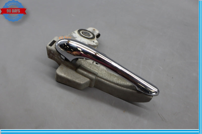Load image into Gallery viewer, 03-13 Maserati Quattroporte M139 Front Left Side Exterior Door Handle Chrome Oem
