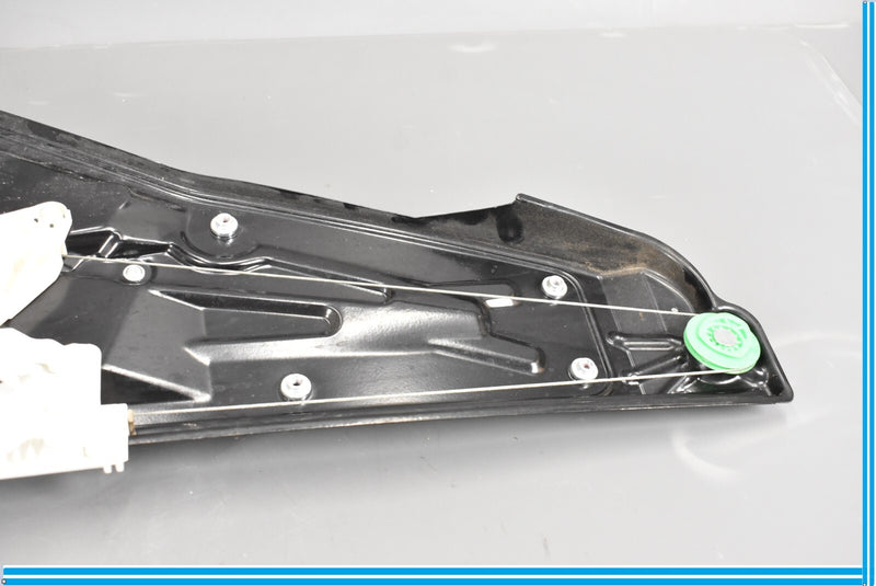 Load image into Gallery viewer, 10-13 Land Rover Range Rover Rear Left Side Door Window Regulator Oem
